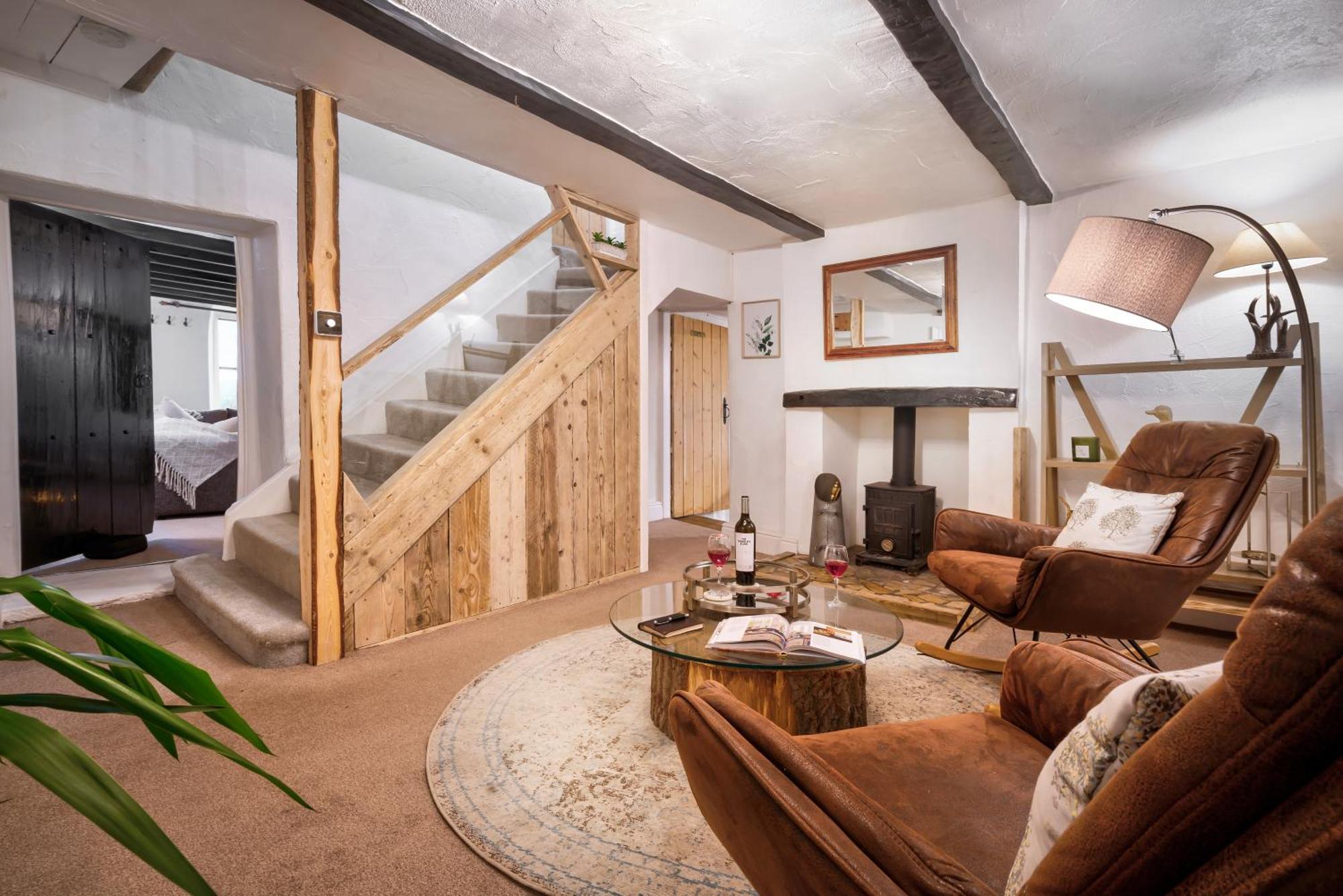 The Gilpin Farmhouse, Lake District Getaway Levens ภายนอก รูปภาพ